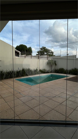 Foto REO1096683