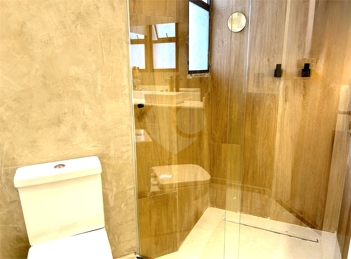 Foto REO1096686