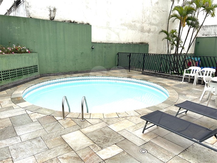 Foto REO1096686