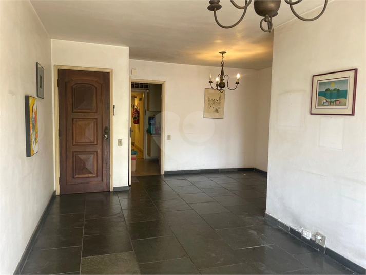 Foto REO1096697