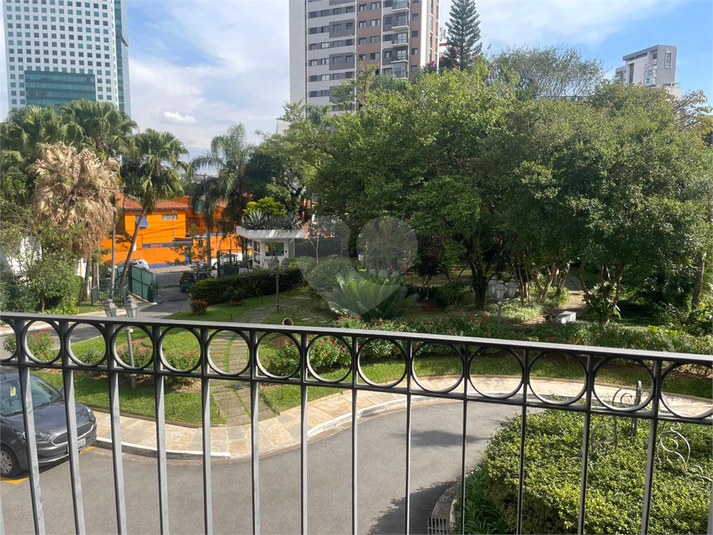 Foto REO1096697