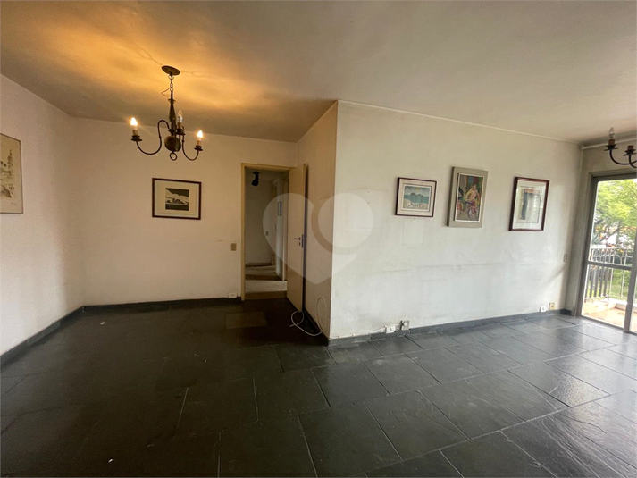 Foto REO1096697