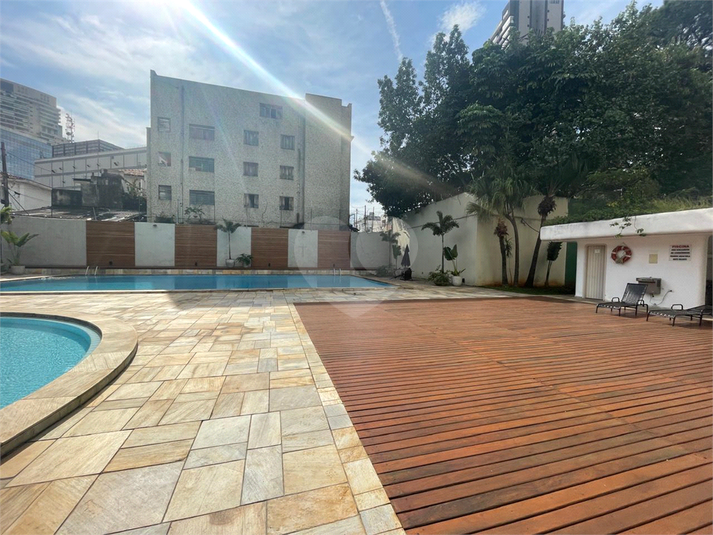 Foto REO1096697