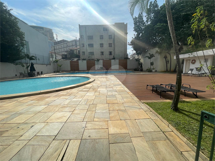 Foto REO1096697