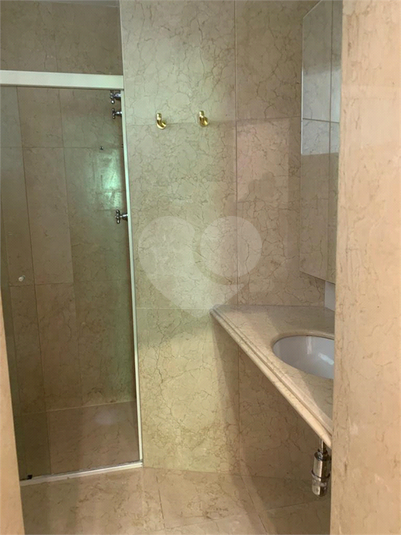 Foto REO1096726