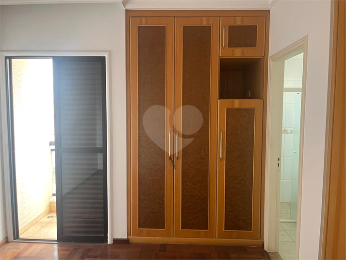 Foto REO1096773