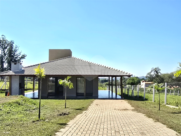 Foto REO1096775