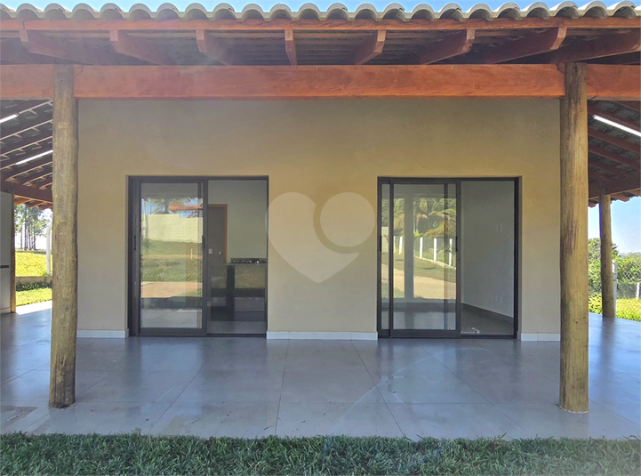 Foto REO1096775