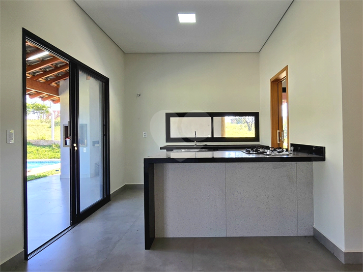 Foto REO1096775