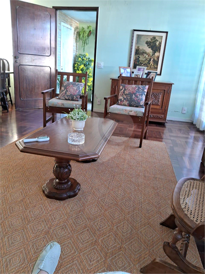 Foto REO1096784