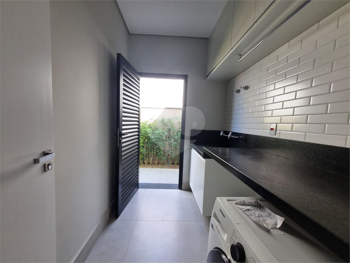 Foto REO1096788