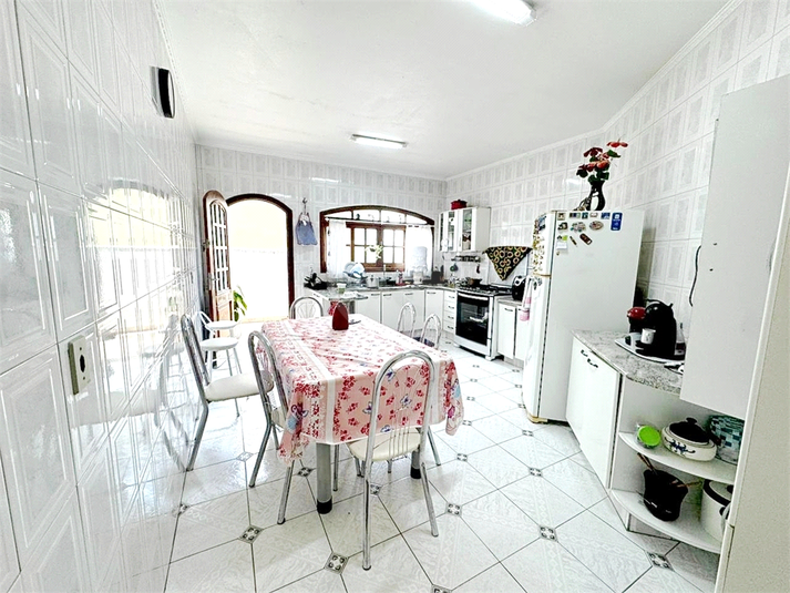 Foto REO1096799