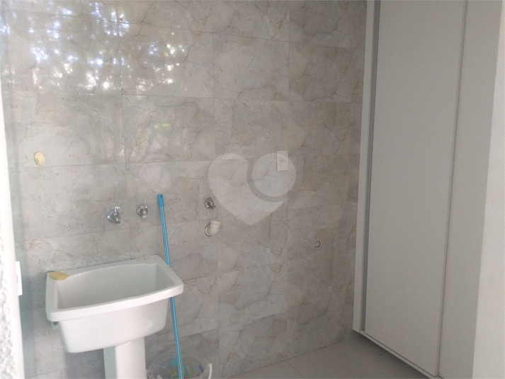 Foto REO1096824
