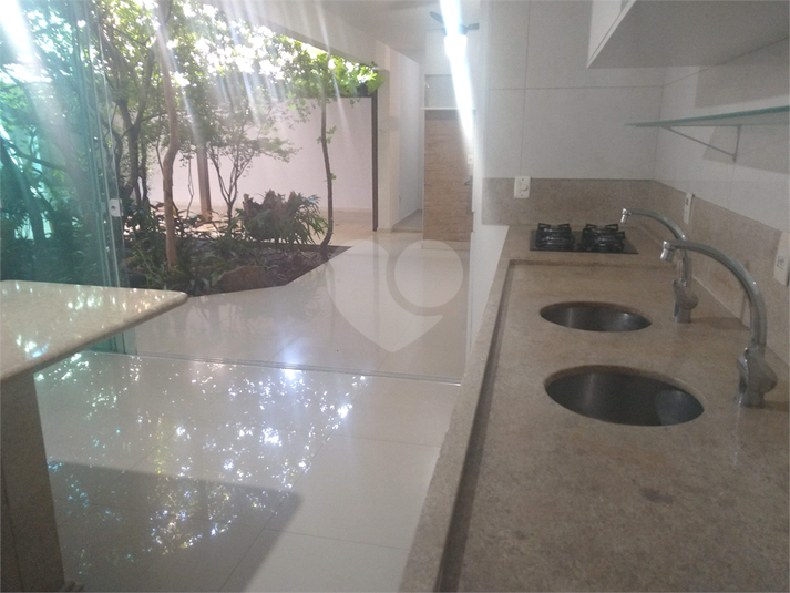 Foto REO1096824