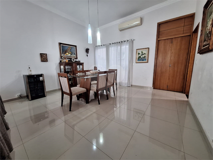 Foto REO1096838