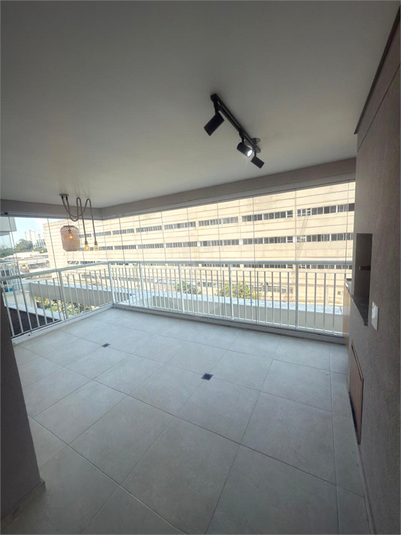 Foto REO1096843