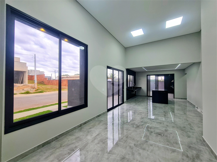 Foto REO1096872