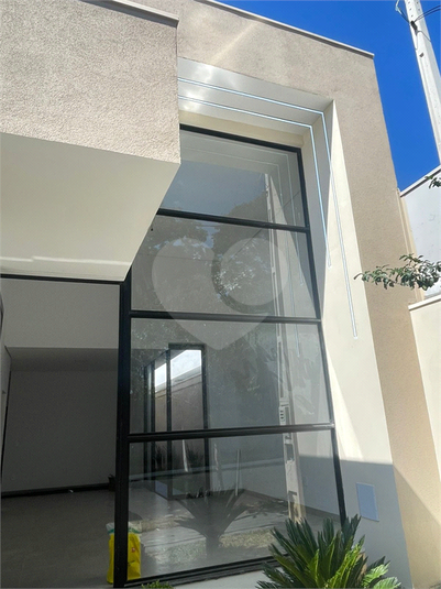 Foto REO1096876
