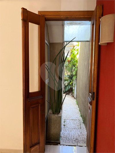 Foto REO1096878