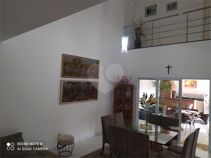 Foto REO1096895