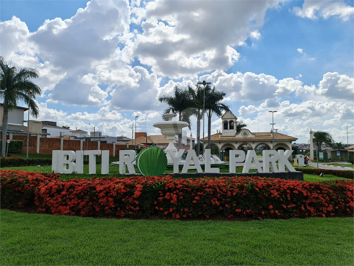 Foto REO1096903