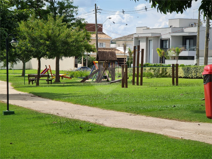 Foto REO1096903
