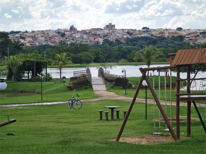 Foto REO1096903