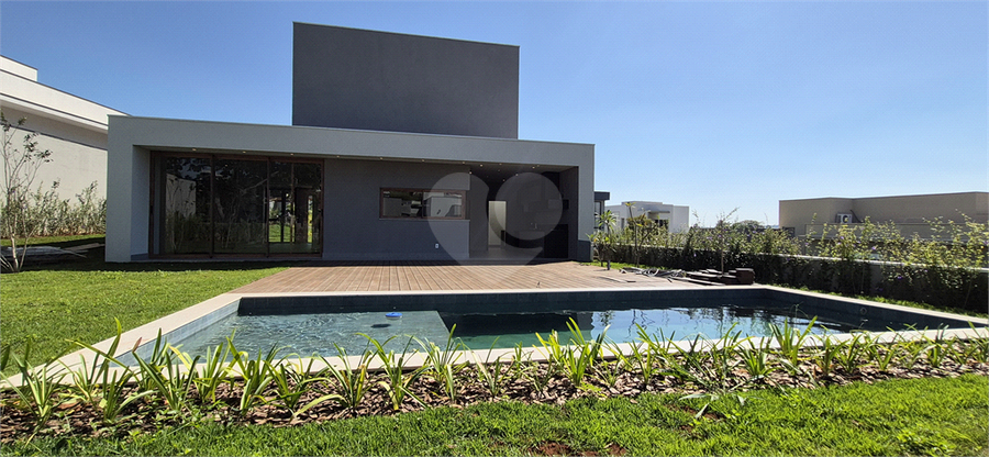 Foto REO1096917