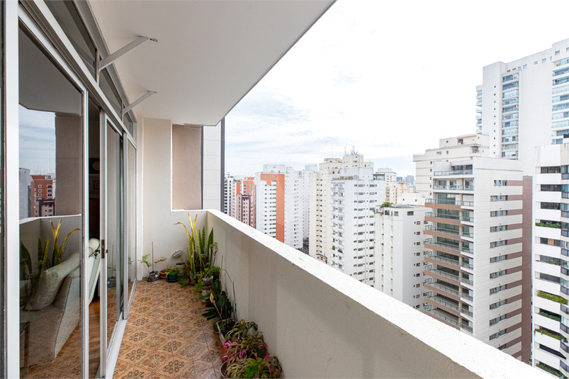 Foto REO1096920