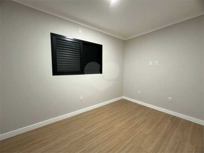 Foto REO1096944