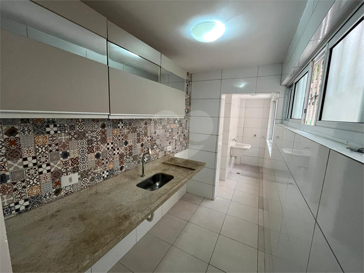 Foto REO1096947