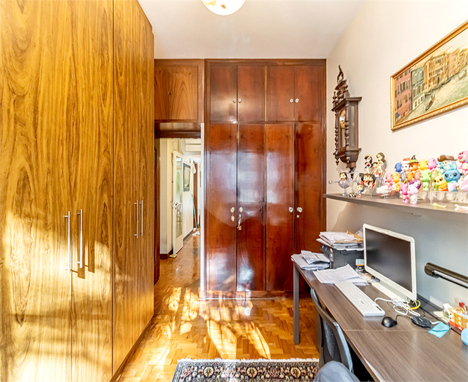 Foto REO1096965