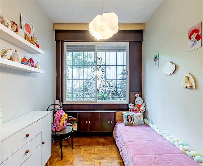 Foto REO1096965