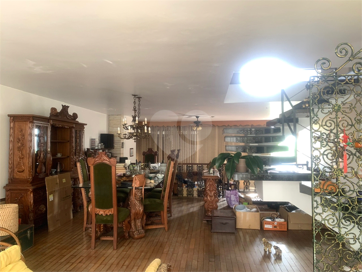 Foto REO1096967