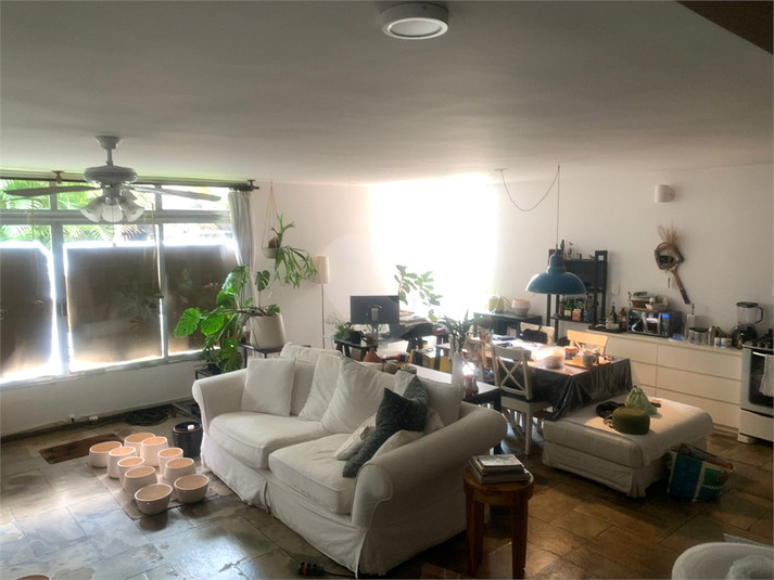 Foto REO1096967