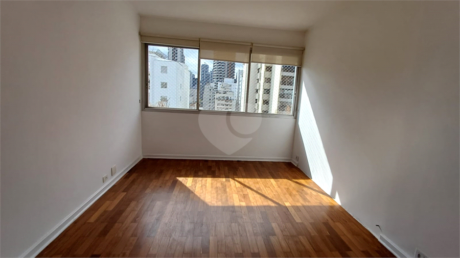Foto REO1096975