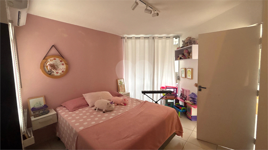 Foto REO1097002