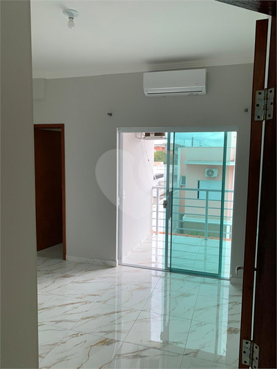 Foto REO1097016