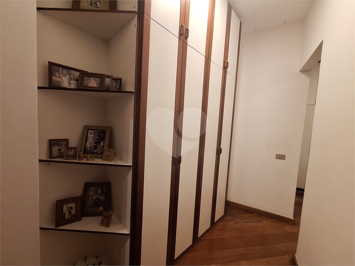 Foto REO1097025