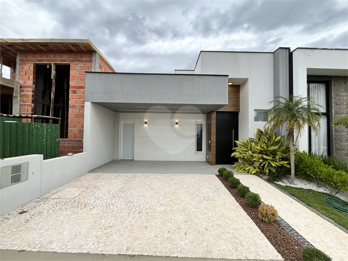 Foto REO1097050
