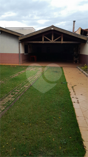 Foto REO1097053