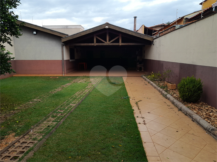 Foto REO1097053