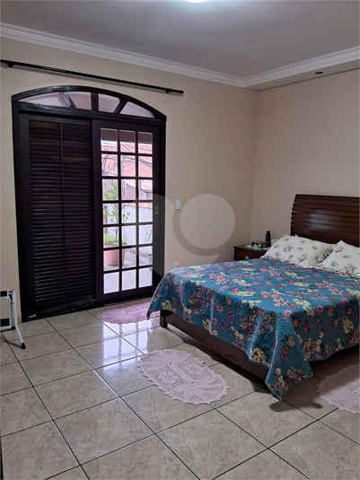 Foto REO1097057