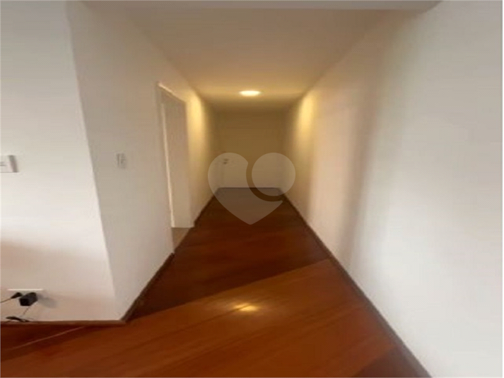 Foto REO1097082