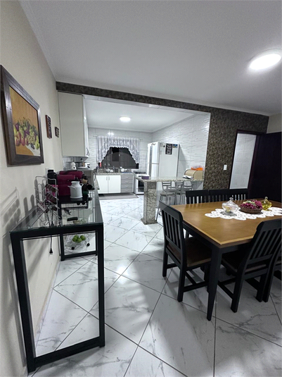 Foto REO1097107