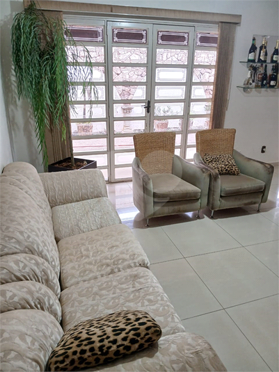 Foto REO1097117