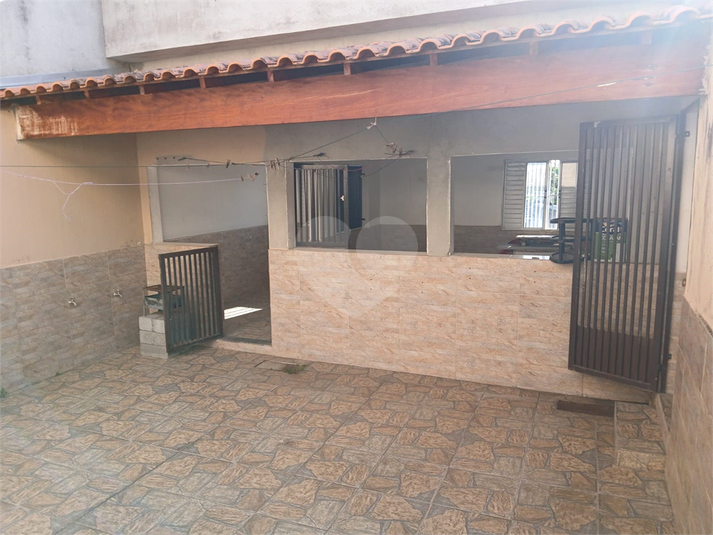 Foto REO1097133