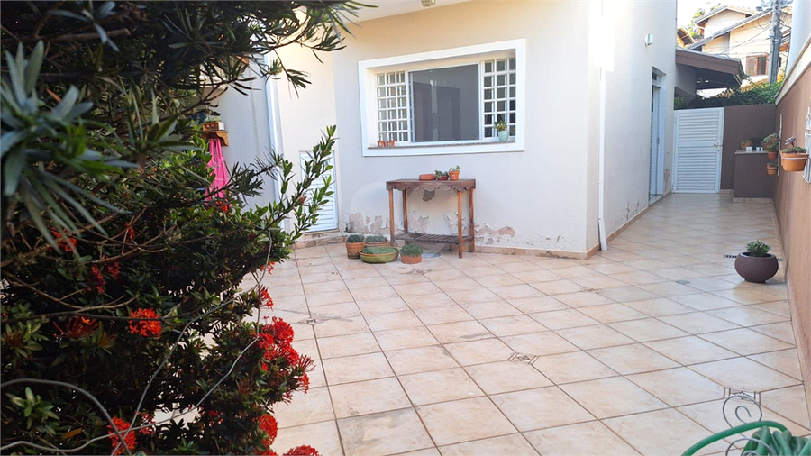 Foto REO1097136