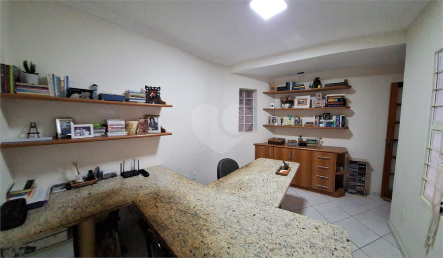 Foto REO1097136
