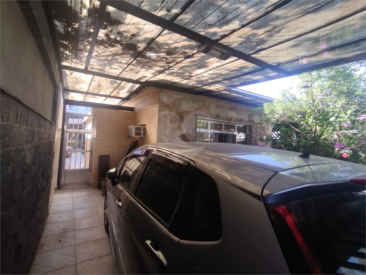 Foto REO1097156